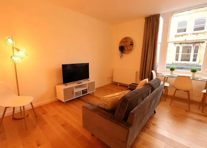 Alma Vale 3 - Hopewell Μπρίστολ